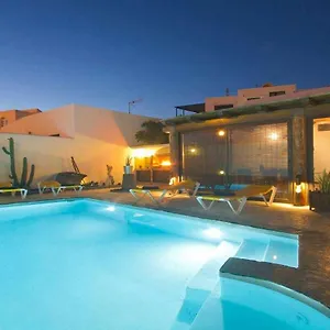 V Princesa Piscina Con Piscina Climatizada Y Bbq , Puerto del Carmen (Lanzarote) Spain
